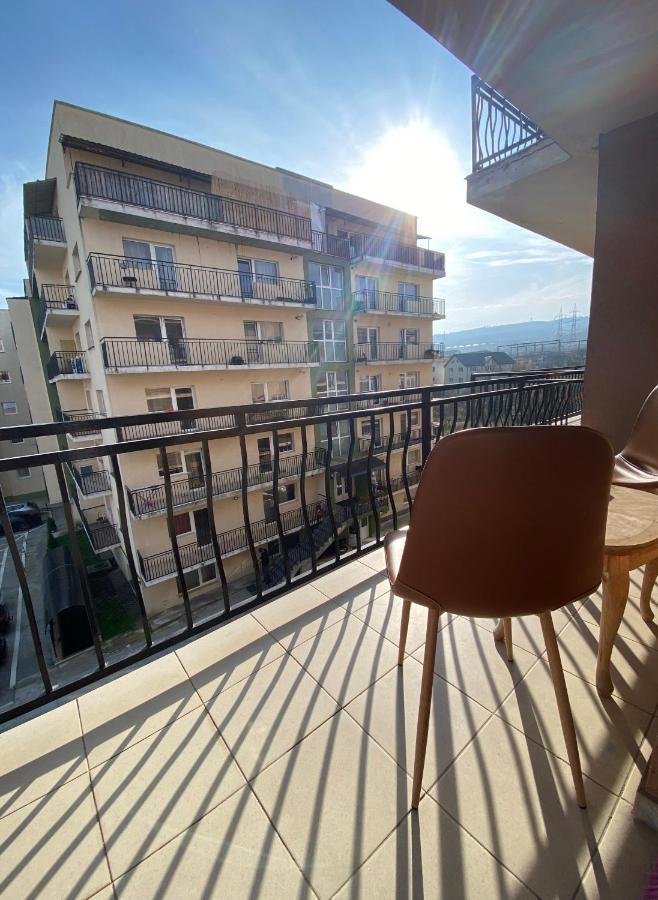 Cozy Apartment 2 Bedroom Private Parking Cluj-Napoca Exterior photo